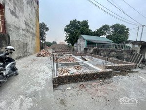 bán 260m2 thổ cư giáp vin3 như quỳnh - hưng yên có thể chia 5 lô đẹp - đường apphan vào đất