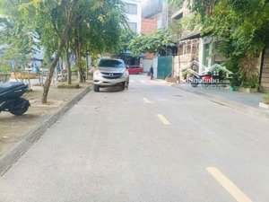 bán đất phân lô phúc lợi diện tích 100m mặt tiền 5,7m giá 18,5 tỷ