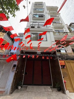 nhà khúc thừa dụ cầu giấy 8 tầng thang máy, ô tô tránh, giá 22 tỷ