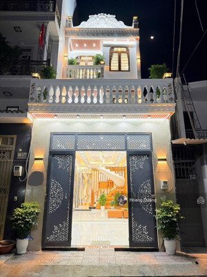 nhà mặt phố đẳng cấp nguyễn ảnh thủ, gần ngã 3 đông quang trần quang cơ