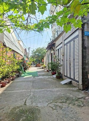 bán đất đẹp thạnh lộc 47, giá tốt 3,4 tỷ, 70,5m2, pháp lý đầy đủ. sang tên liền