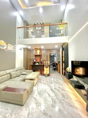 diện tích lớn 91m2 - hẻm 1 sẹc trần thị trọng hẻm thông nhà giá tốt