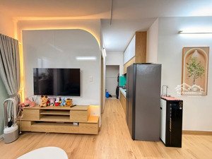 bán căn hộ cc hoàng quân full nội thất mới tinh