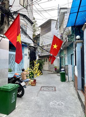 bán nhà bình thạnh 48m2 ngay ngã tư hàng xanh - uef hẻm ô tô điện biên phủ