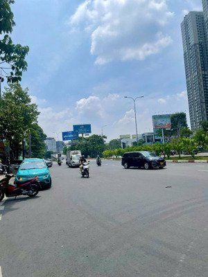 đất mặt tiền nguyễn hữu cảnh-bình thạnh-dt 8x20m-gp hầm 8 tầng-giá 59 tỷ