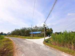 5x40m full thổ cư. ngay trung tâm tiện ích. chỉ 550 triệu