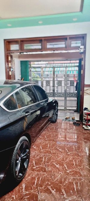 nhà trệt 2 lầu mới hxh hương lộ 2, dt: 4x20m nội thất gỗ cao cấp. giá: 8.25tỷ thương lượng