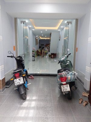 bán nhà hẻm 4m cách mặt tiền 15m huỳnh mẫn đạt, p.7 q.5 dt: 3x14m 1 lầu, giá: 7.980 tỷ tl