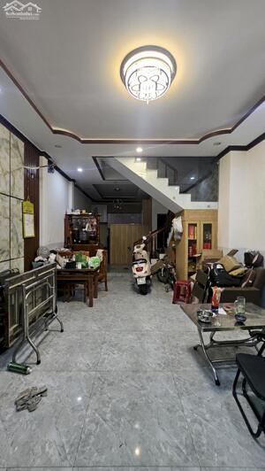 Nhà k1 khu A giá rẻ