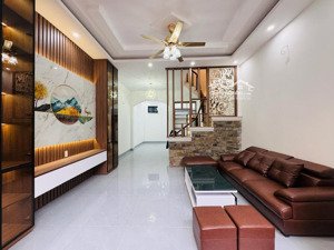 hiếm, gần phố xuân la, gần ô tô, nhà đẹp ở ngay 50m2 4 tầng 2 thoáng giá 11.2 tỷ lh 