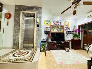 siêu phẩm - phân lô - trần cung - dân trí cao - dt 70m2 - mặt tiền rộng