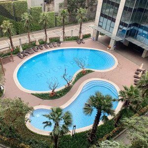 tôi cần bán nhanh căn 2pn giá 8 tỷ 2 tại rivera park. view bể bơi, giá tốt nhất chung cư