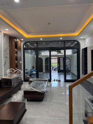 bán nhà mỹ gia full nội thất, 100m2, 4pn, 4wc, giá ưu đãi chỉ 8,9tỷ tại nha trang