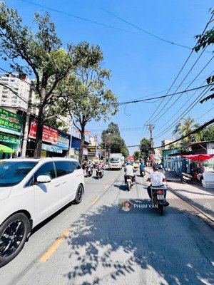 nhà chính chủ chưa qua đầu tư - 102m2 rộng rãi, đường linh đông ô tô tới nơi - giá siêu hời