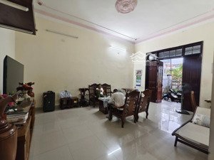 chính chủ cần bán nhà sát biển, ngang 6m, kiệt ô tô 7m, 140m2