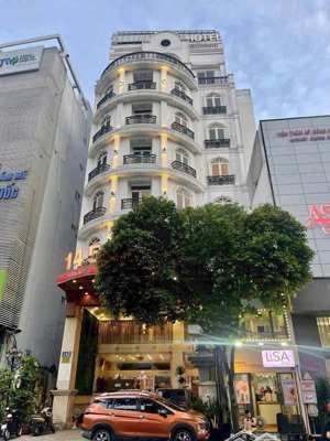 khách sạn 2 sao - mặt tiền c18 - đón đầu khách nhà ga t3 - 36 phòng, hầm 7 lầu, có hdt 230tr/tháng