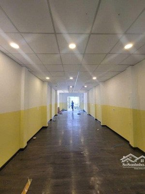 bán nhà mặt tiền hoàng hoa thám - 101.9m2 - 2 tầng 4pn - 26.9 tỷ -, sát nhà ga t3, kinh doanh đỉnh