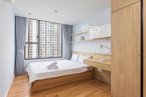 chính chủ cần bán gấp căn hộ hùng vương plaza 120m2 3pn 9.1 tỷ có sổ. đt: gặp cường