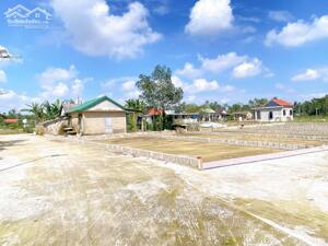 Đất cao ráo sát Tp Huế giá chỉ 5xx triệu, sổ hồng riêng.