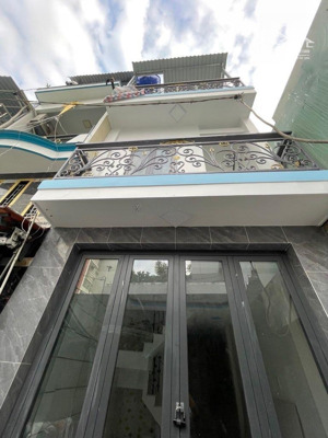 siêu rẻ nhà hòa bình - tân phú - 3 tầng btct 4pn - 3wc - bếp - ban công