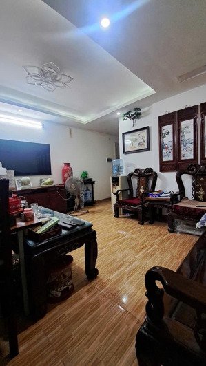 bán căn hộ 2 ngủ diện tích 69,5m2 tòa ruby city ct2 đồ cơ bản giá 4,85 tỷ. giá tốt