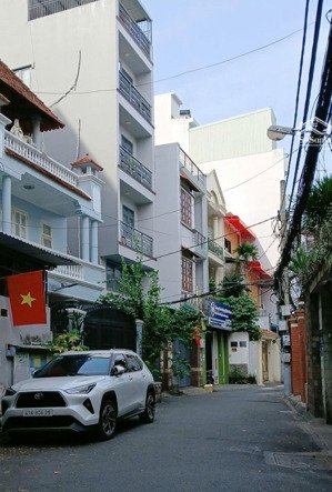 vị trí siêu vip, ngay lê văn sỹ, con đường huyết mạch đi trung tâm, 45m2, chỉ hơn 6tỷ