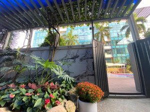 bán trước tết 1 căn villa trên không duy nhất tầng tiện ích vinhomes đồng khởi, quận 1