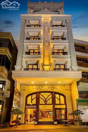 Mặt phố Hàng Bông Mặt Tiền 12M 11 Tầng 250 Tỷ Hoàn Công Có Hầm Thổ Cư