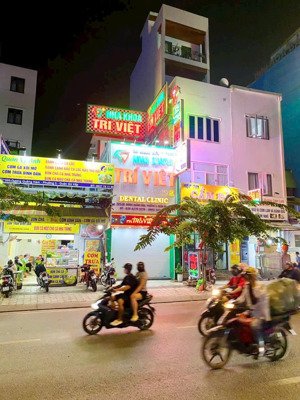 bán nhà mặt tiền đương quãng hàm p5 gò vấp.tiện kinh doanh giáp bình thạnh