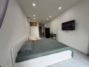chung cư sky center ,p2,tân bình căn hộ office 1p ngủ, nội thất giá 12tr