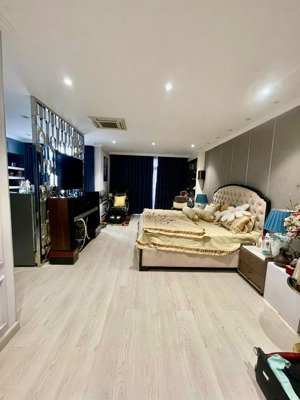 cho thuê chdv cao cấp mặt tiền đường: 178 tạ uyên, p. minh phụng, ngắn hạn + dài hạn 7 triệu/ tháng