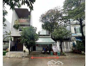 bán đất tặng dãy trọ đường trần quý khoách - liên chiểu. dt 85,5m2 giá 5tỷ7. lh 