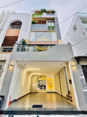 cần tiền bán gấp căn minh phụng, p.10, quận 11. giá 2tỷ890.hẻm 6m ôtô đang cho thuê 18 triệu/tháng