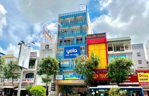 hạ giá sâu bán tòa nhà cộng hòa, tân bình, 10x20m, hầm 7tầng, có tm, pccc - hđt 370triệu - giá 70tỷ