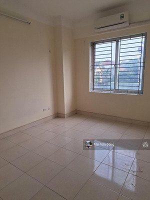 chuyển nhương căn chung cư 100m, 3 ngủ, đô thị việt hưng, gúa chỉ 5.5 tỷ.