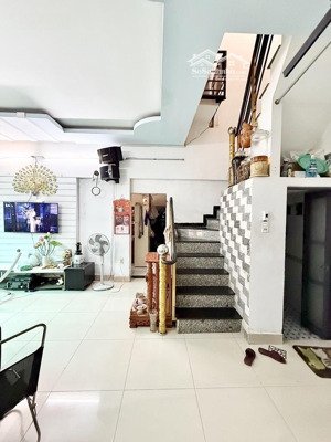 hiếm - ngang khủng - hẻm xe hơi - ngay lê văn quới - giáp tân phú