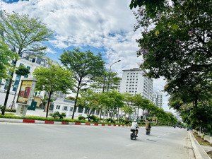 hiếm có, bán 1400m² sàn văn phòng khu trung kính, sổ đỏ lâu dài, cho thuê 6 tỷ/nam, 120 tỷ tl