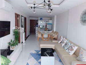 chủ nhà bán gấp căn hộ giai việt 82m2 2phòng 2wc đầy đủ nội thất 4tỷ5 sổ hồng chính chủ