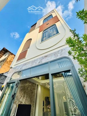 cô 7 tôi cần bán nhà cao thắng-p12-q10,gần nhà hát hoà bình.giá 3tỷ 900tr/75,2m2,đang cho thuê 20tr