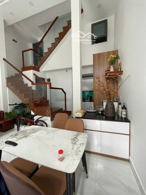 nhà mới đẹp 3 tầng kiên cố, hẻm nguyễn trãi, phường nha trang 5,25 tỷ