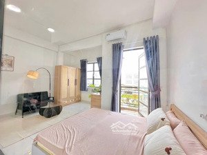 chính chủ cho thuê chdv 1pn cityland parkhills mặt tiền nội thất cao cấp