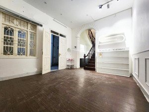 nhà 3.5t x 35m trần đại nghĩa, 2pn, ngõ rộng, kd online, gần mp. giá 10.5tr. a. sơn 