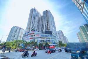 cho thuê tầng 3 - dt 400m2, 4 mặt tiền veiw nhìn ra trung tâm tm - kinh doanh gym, tt tiếng anh..
