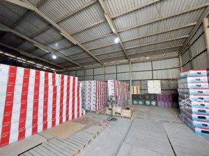 cho thuê kho quận 7 150m² xe cont tận cửa, bãi rộng bốc dỡ hàng hóa