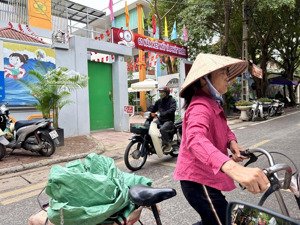 siêu phẩm nhà 8 - 3 20m2, 4 tầng lô góc thoáng - 4,8 tỷ - gần phố