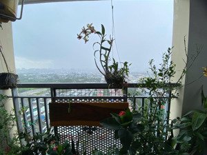 76m2 3pn 2wc nhà trống có máy lạnh 14tr/th