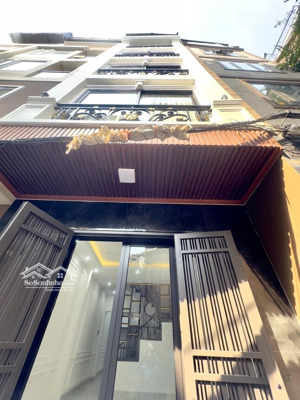 bán nhà phân lô cầu giấy ô tô tránh, 2 thoáng, cách phố hoàng quốc việt 30m, 51m giá 17.9 tỷ