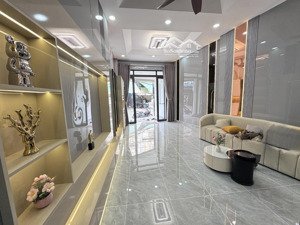 bán nhà mặt tiền kinh doanh chỉ "100tr/m2" sát rạt phan huy ích, thông tứ phía