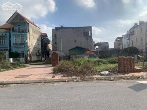 Đất đấu giá Cự Khối gần hồ dãy TT7 hướng Nam 75m2, vị trí đẹp vừa ở vừa làm văn phòng