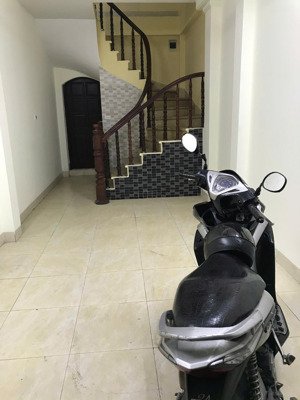 cho thuê nhà riêng 5 tầng, sàn 30m2, ngách 24/3, hoàng quốc việt, nghĩa đô, hn